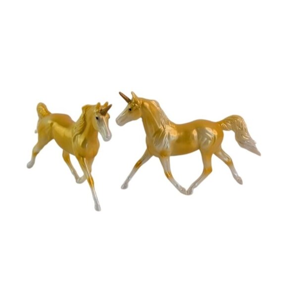 Breyer Other - Breyer Stablemates Chasing Rainbow Sunrise Gold Unicorn 4" Toy Figures Fantasy
